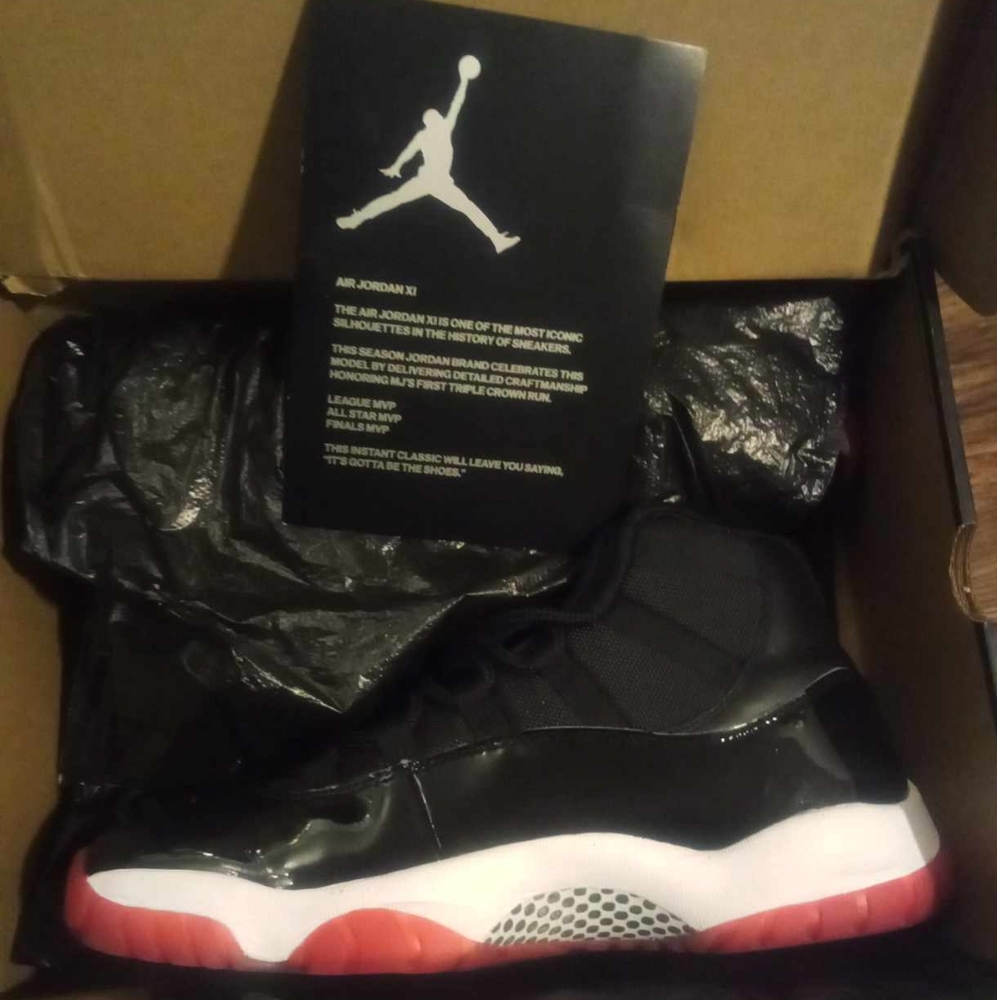 Jordan's bred 11 size 13